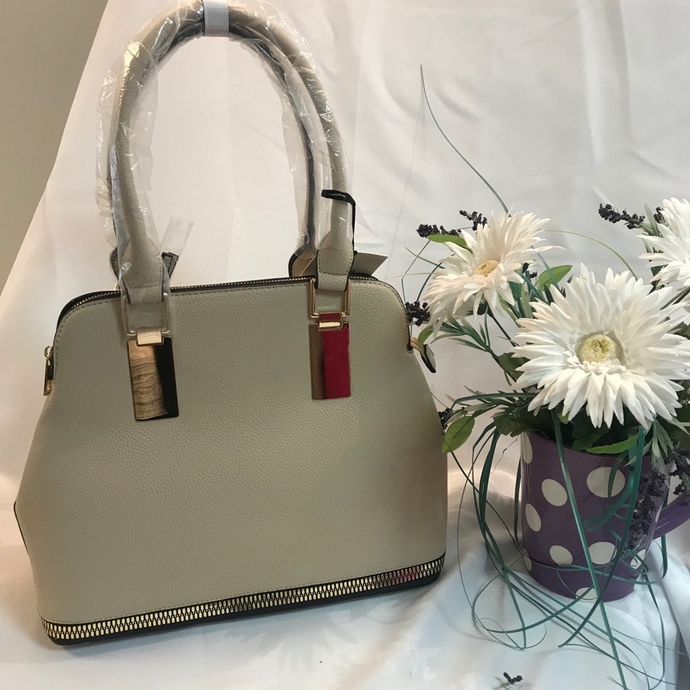 Tote Bag with Gold Zipper Detail - Picture 3 of 4